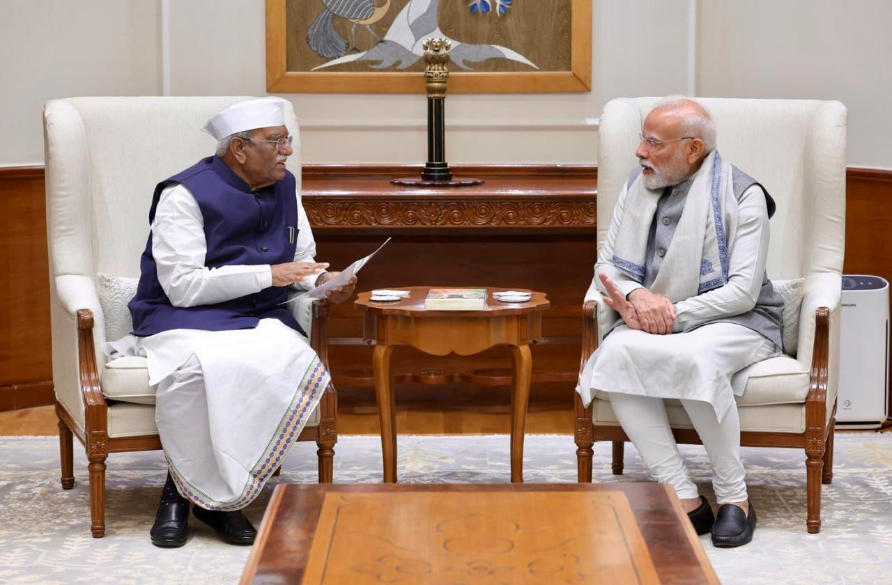 Hon'ble Governor with Hon'ble Prime Minister at New Delhi